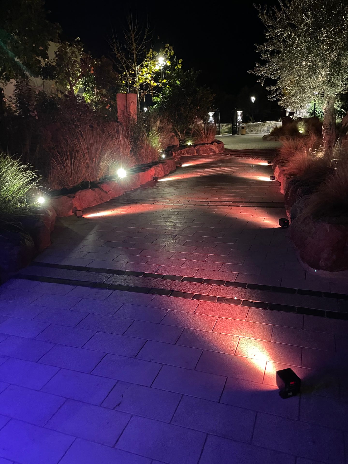 LIGHTS - Professional Event Lighting